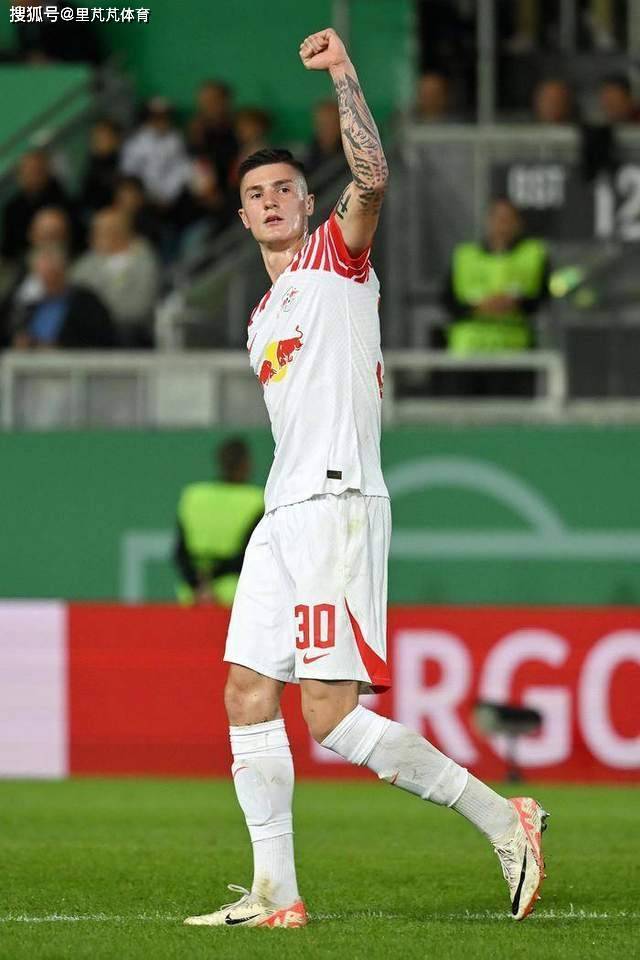 阿森纳购射手第一选择：7000万年轻射手，成长模式像极了哈兰德