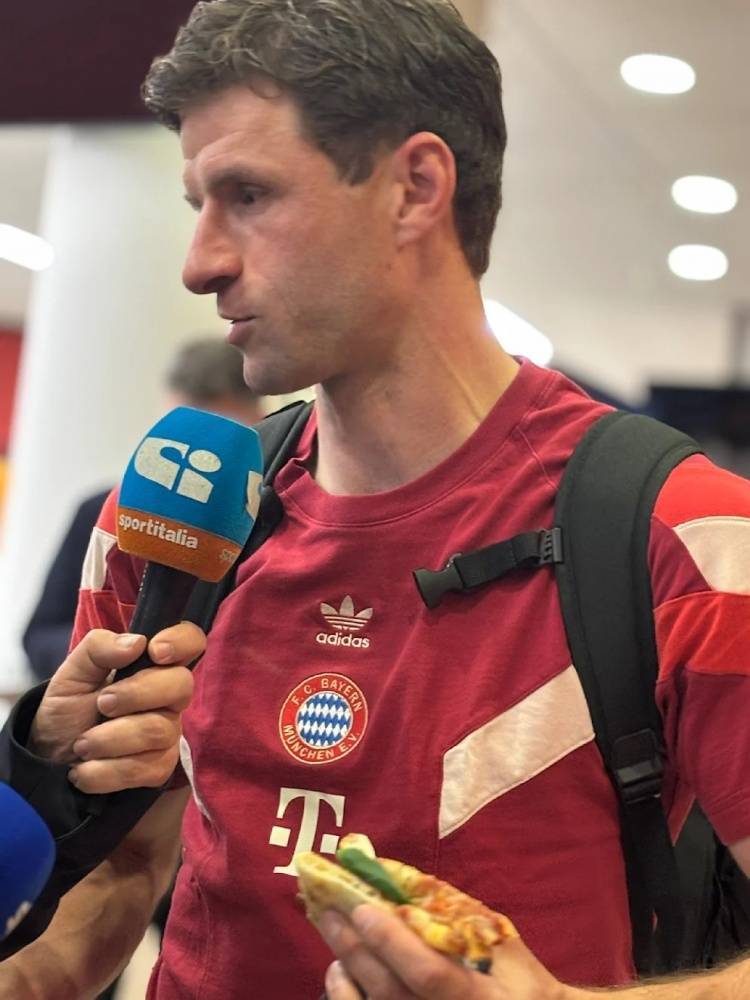 泪目穆勒：我的态度是大局为重 现在不是告别巡演而是在争冠